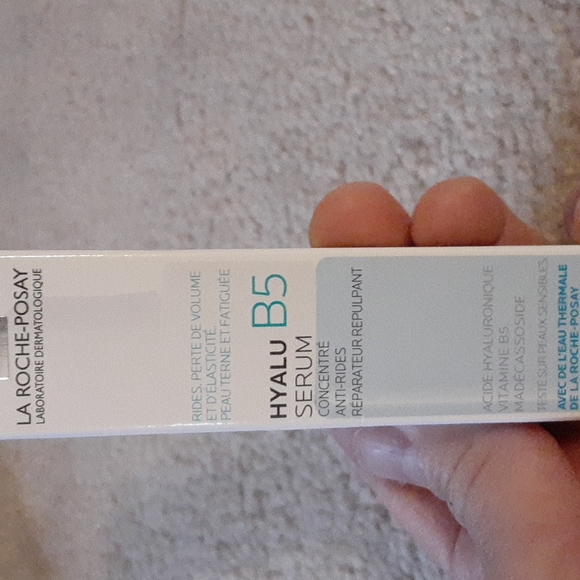 Smashbox, Clarins, Two Faced, Origins, Estee Lauder plus much more beauty sample - Picture 5 of 6